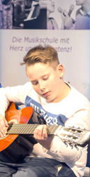 Gitarrenunterricht Braunschweig - Chorus-Akademie Musikschule